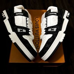 LV Black and White Men's Shoes size 11. Never worn